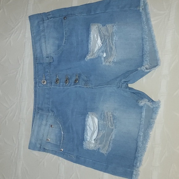 Unbranded Pants - Unbranded jean distressed shorts NWOT